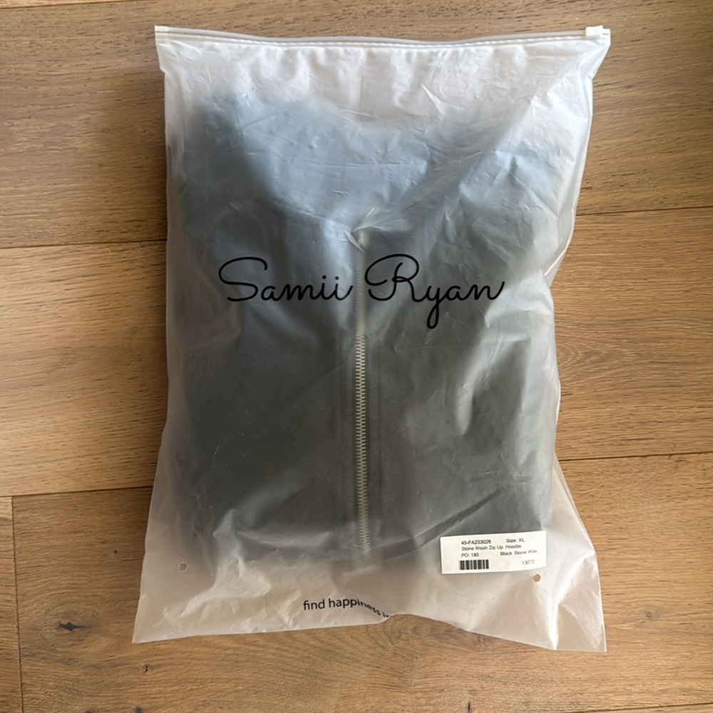 Samii Ryan Black Stone Wash Zip-Up Hoodie NWT - Picture 9 of 9